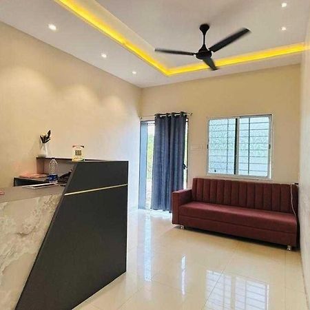 Oyo Hotel Elite Chandrapur Eksteriør billede