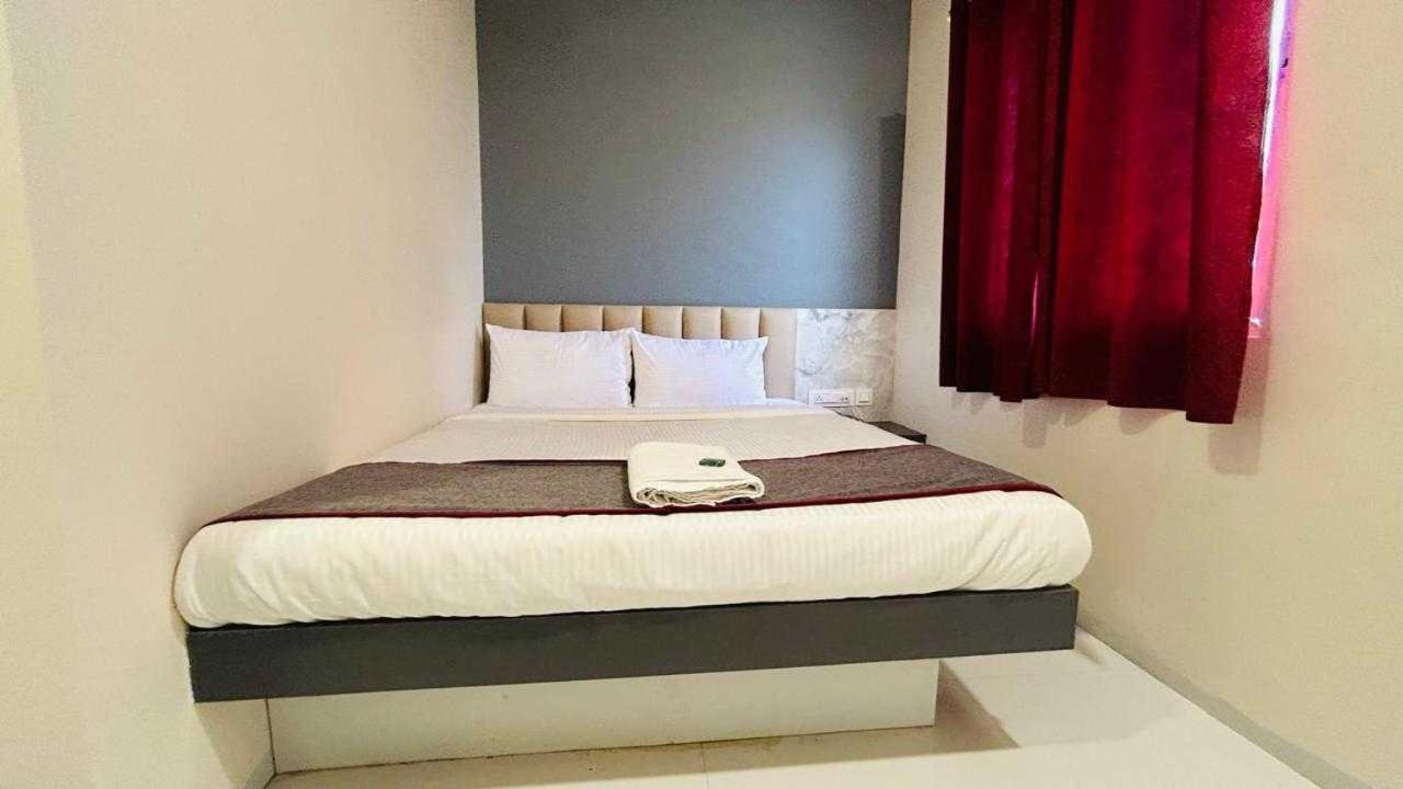 Oyo Hotel Elite Chandrapur Eksteriør billede