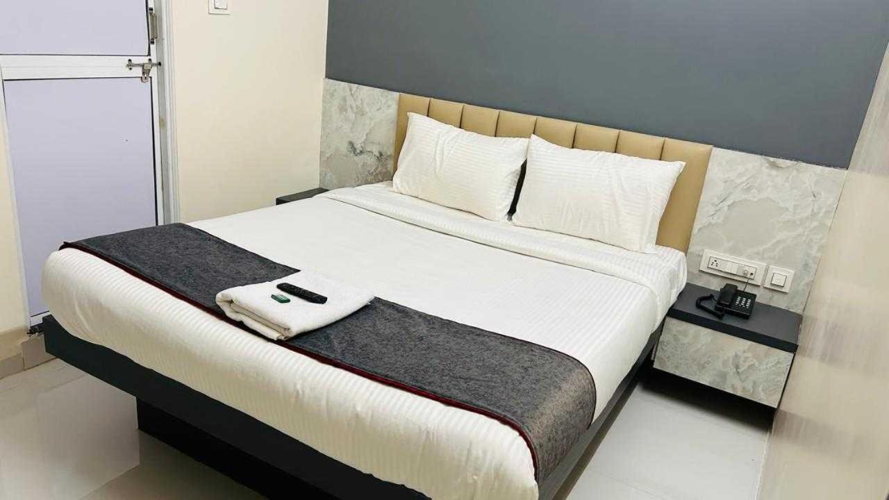 Oyo Hotel Elite Chandrapur Eksteriør billede